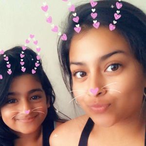 Meet your Posher, Roxanne